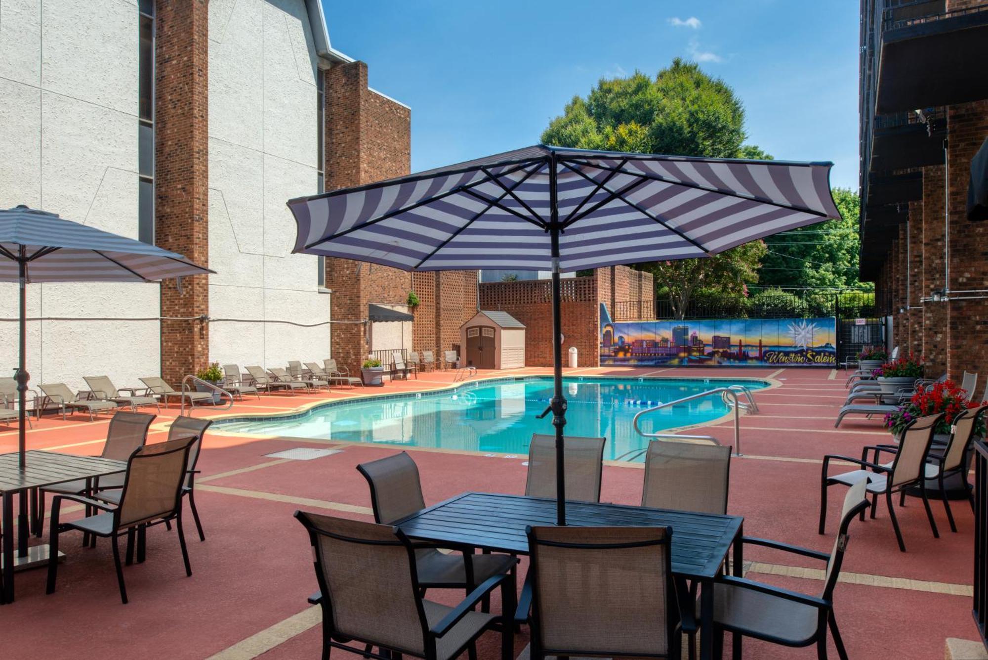 Hawthorne Inn & Conference Center Winston-Salem Buitenkant foto